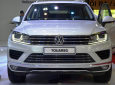 Bán xe Volkswagen Toquareg GP sản xuất 2016, màu trắng, nhập khẩu nguyên chiếc