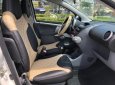 Bán Peugeot 107 nhập mới 2011, số tự động 6 cấp, 4 túi khí an toàn, nội thất xám