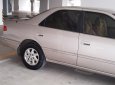 Bán xe Toyota Camry GLI đời 2001, màu hồng phấn