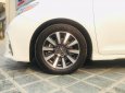 Bán xe Toyota Sienna Limidted sx 2018, màu trắng, siêu lướt 12.000km