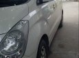 Cần bán xe Hyundai Starex sản xuất 2014, màu trắng chính chủ, 740tr