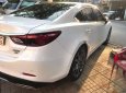 Cần bán gấp Mazda 6 2.5 2019, màu trắng