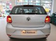 Cần bán Volkswagen Polo đời 2018, màu bạc, nhập khẩu 100%, xe Đức, đi rất tốt