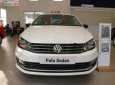 Bán Volkswagen Polo đời 2017, màu trắng, nhập khẩu  
