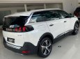 Cần bán Peugeot 5008 1.6 AT 2019, màu trắng