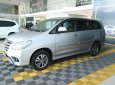 Bán ô tô Toyota Innova E 2.0MT đời 2015, màu bạc, 556 triệu