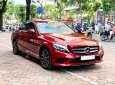 Cần bán gấp Mercedes C200 2019, màu đỏ, chạy lướt giá cực tốt