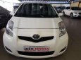 Cần bán Toyota Yaris 1.3 năm 2012, màu trắng