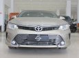 Cần bán Toyota Camry 2.5G đời 2016, màu vàng, biển SG 