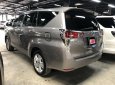 Cần bán Toyota Innova 2.0V bản Vip đời 2017, giá còn giảm mạnh, liên hệ 0907969685 gặp em Mỵ