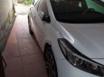 Cần bán lại Kia Cerato sản xuất 2017, màu trắng, xe nhập