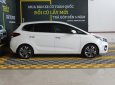 Cần bán xe Kia Rondo GAT 2.0AT 2017, màu trắng, giá cạnh tranh