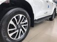 Bán Nissan Navara EL 2.5 AT 2WD sản xuất 2019, màu trắng, xe nhập