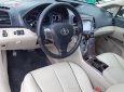 Cần bán gấp Toyota Venza 2.7 sản xuất 2010, màu trắng, xe nhập 