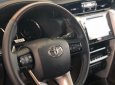 Bán ô tô Toyota Fortuner 2.8V 4x4 AT đời 2019, màu đen