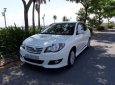 Cần bán lại xe Hyundai Avante sản xuất 2011, màu trắng còn mới