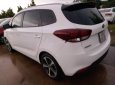 Cần bán Kia Rondo năm sản xuất 2017, màu trắng