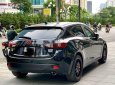 Cần bán lại xe Mazda 3 đời 2015, màu đen, giá tốt