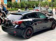 Cần bán lại xe Mazda 3 đời 2015, màu đen, giá tốt