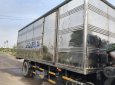 Cần bán xe tải Fuso thùng kín 8 tấn thùng dài 7,66m chạy rất ít, rẻ hơn xe mới 500tr