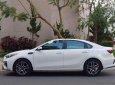 Cần bán xe Kia Cerato đời 2019, màu trắng như mới, giá 530tr