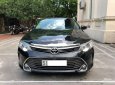 Bán Toyota Camry 2.0 2016, màu đen chính chủ, giá tốt