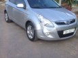 Cần bán gấp Hyundai i20 sản xuất năm 2011, màu bạc chính chủ