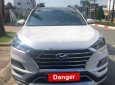 Cần bán Hyundai Tucson 2.0 ATH 2019, màu trắng 