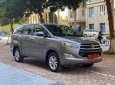 Cần bán xe Toyota Innova đời 2018, màu bạc