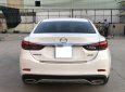 Cần bán Mazda 6 AT sản xuất 2017, màu trắng