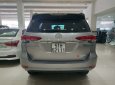 Bán Toyota Fortuner 2.7V sản xuất năm 2019, màu bạc, xe cũ như mới