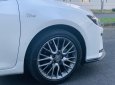 Bán nhanh với giá thấp chiếc Toyota Camry 2.5Q, sản xuất 2018, màu trắng, giao xe nhanh
