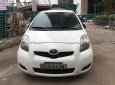 Xe gia đình, đăng ký năm 2009: Toyota Yaris màu trắng, bán giá tốt