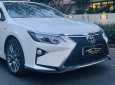 Bán nhanh với giá thấp chiếc Toyota Camry 2.5Q, sản xuất 2018, màu trắng, giao xe nhanh