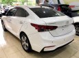 Bán xe Hyundai Accent đời 2018, màu trắng