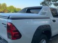 Cần bán Toyota Hilux sản xuất năm 2019, màu trắng, xe nhập, giá 670tr