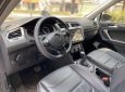Cần bán Volkswagen Tiguan năm sản xuất 2018, màu đen, nhập khẩu nguyên chiếc, giá tốt