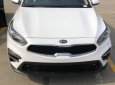 Bán xe Kia Cerato năm sản xuất 2020, màu trắng, giá 559tr