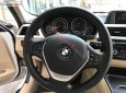 Cần bán gấp BMW 3 Series 320i 2.0L Twin-turbo đời 2015, màu trắng, xe nhập số tự động