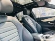 Cần bán lại xe Mercedes C300 sản xuất 2018, màu trắng