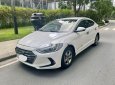Bán xe Hyundai Elantra MT năm sản xuất 2017, màu trắng số sàn giá cạnh tranh