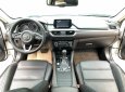 Bán ô tô Mazda 6 2.0 Premium đời 2021, màu trắng như mới