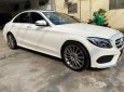 Cần bán xe Mercedes 2017, màu trắng còn mới