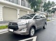 Bán Toyota Innova năm sản xuất 2017, màu xám  