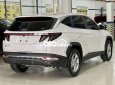Bán Hyundai Tucson 2.0 sản xuất 2022, màu trắng