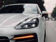 Cần bán xe Porsche Cayenne năm 2018, màu trắng, xe nhập còn mới