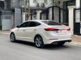 Bán xe Hyundai Elantra 2.0AT sản xuất 2016, màu trắng