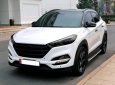Cần bán gấp Hyundai Tucson Turbo sản xuất 2018, màu trắng