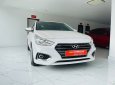 Xe Hyundai Accent năm 2019, màu trắng đẹp như mới, giá tốt
