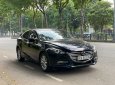 Cần bán gấp Mazda 3 sản xuất năm 2018, màu xanh lam xe gia đình
